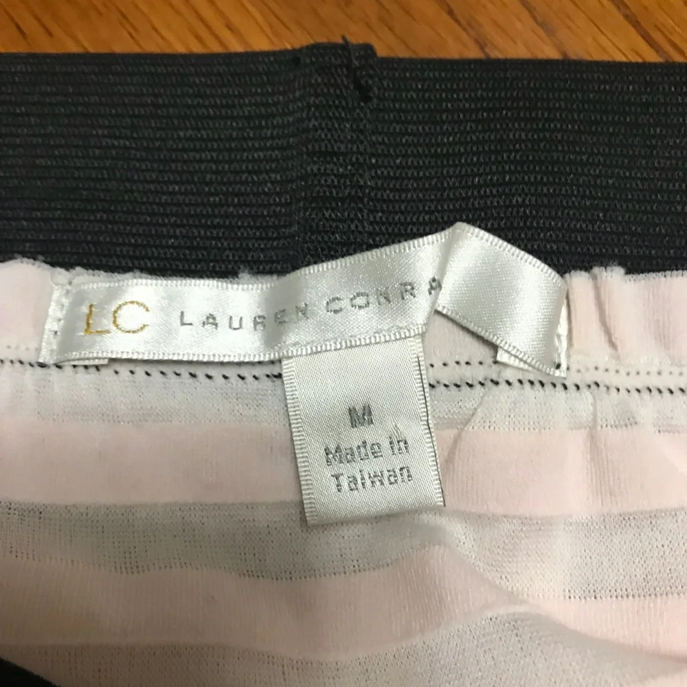 Lauren Conrad Skirt‎ SZ MED
